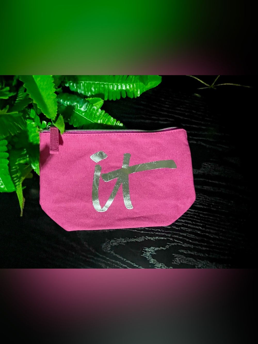 IT Cosmetics Makeup Bag